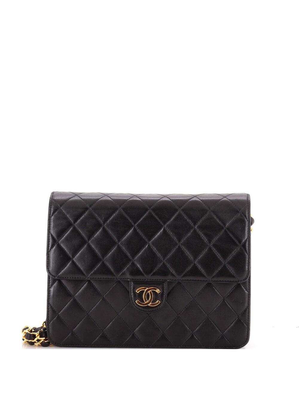 Chanel Vintage Clutch With Chain #327303C32B